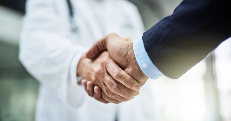 La traduction concrète des accords : du couloir à la salle de musculation